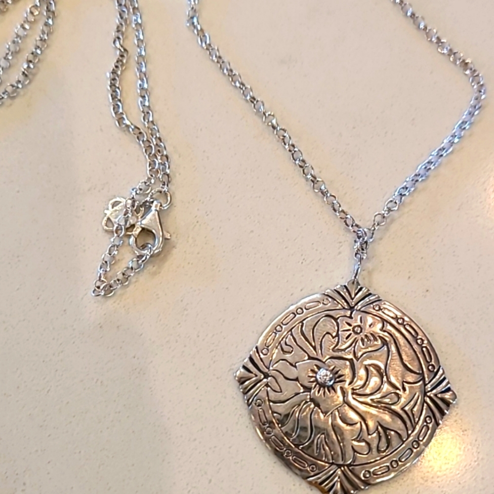 SILPADA Sterling Silver Noble Flower Necklace .925